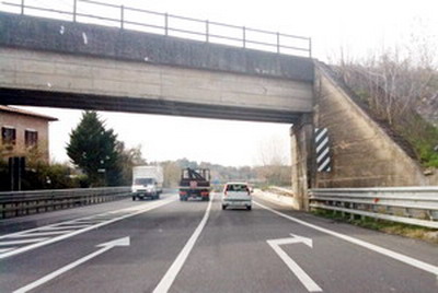 ultimo ponte della superstrada Siena-Bettolle 