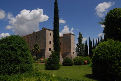 Il Castello di Grotti visto da Ovest  - Clik oper vedere la mappa del parco