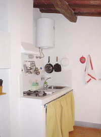 cucina dell'appartamento Palio - Agriturismo a Grotti in Toscana, 12 km da Siena